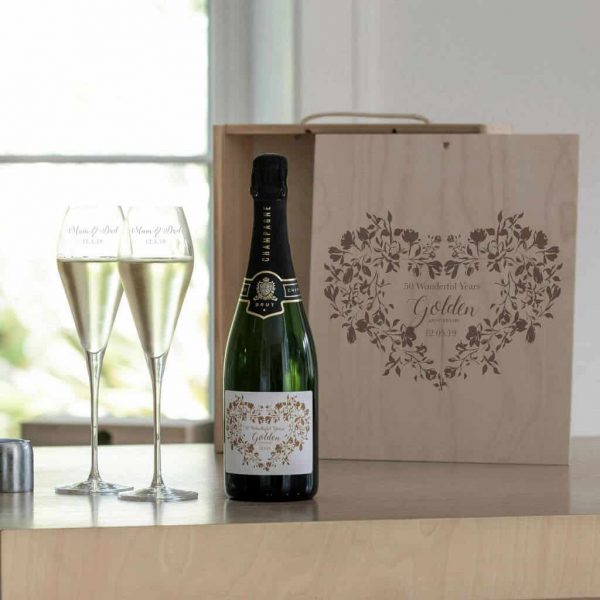 GoGolden Wedding Anniversary Champagne Gift Set - quality bottle of French Champagne, Dated Label, Two Personalised Crystal Glasses & Personalised Gift Boxlden Wedding Champagne & Personalised Glasses Gift Set