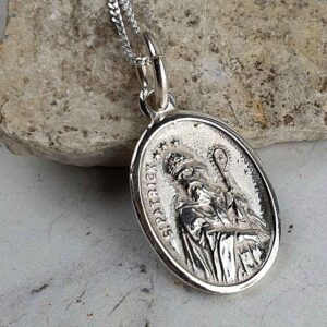 Saint Patrick & Saint Bridget Silver Medal Pendant on 18inch silver chain with optional gift wrapping. Faith jewellery featuring St Patrick & St Bridget, Ireland