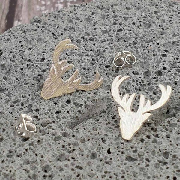 Christmas Reindeer Silver Earrings with Optional Gift Wrapping Delivered Direct to your loved one. Sterling Silver Reindeer Earrings in Brushed Finish.