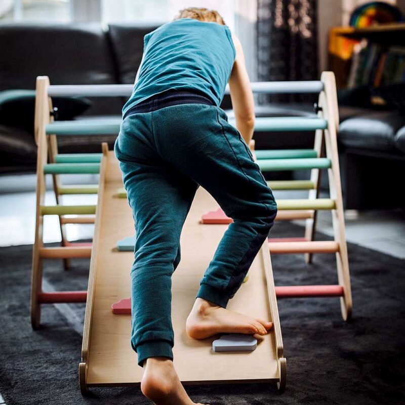 tiSsi® Slide & Cloud Ladder: 2-in-1 slide & climbing ladder for kids tiSsi Pikler triangle & climbing arch frame. Durable, safe & easy set up. Ireland & EU.